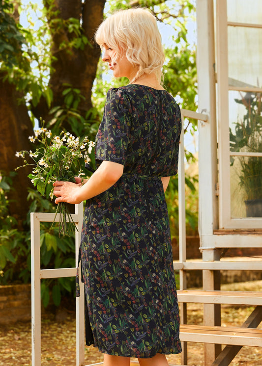 The Sunday Soir¨¦e Faux Wrap Dress